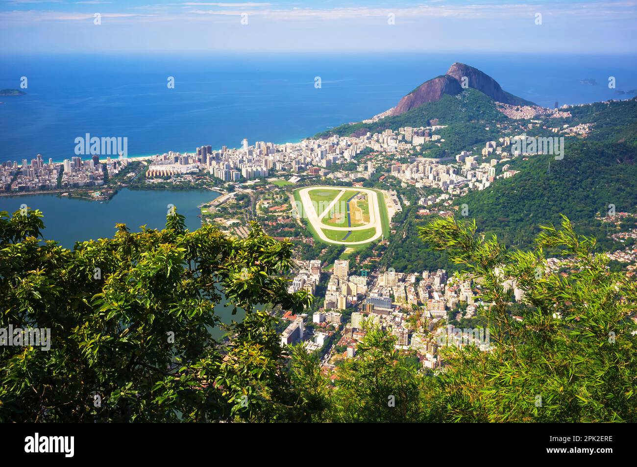 Vue depuis le dessus du Corcovado Ipanema, Leblon et le Jockey Club, Rio de Janeiro, Brésil Banque D'Images