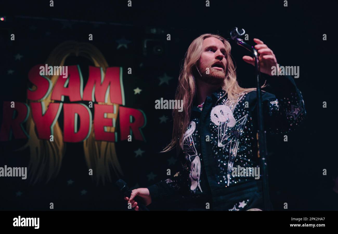 Sam Ryder O2 Postre Sam hairwolf ryder Banque de photographies et d’images à haute ...