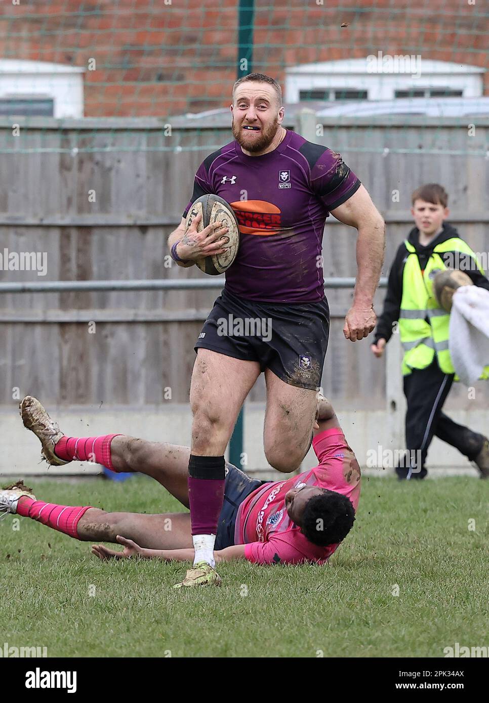 01.04.2023 Leicester, Angleterre. Rugby Union. Luke Veebel en action ...