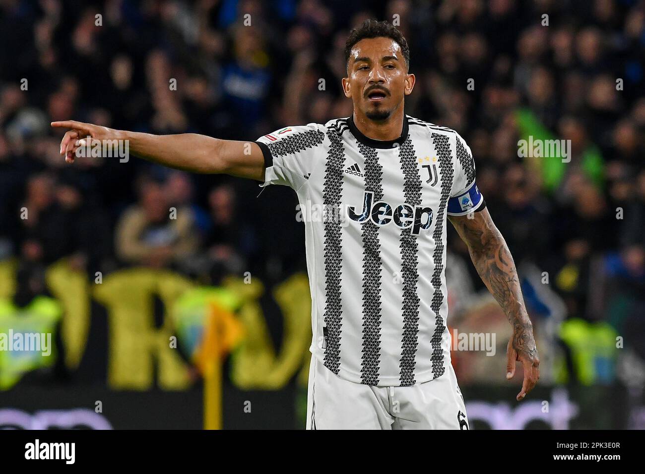 Danilo Luiz Da Silva de Juventus FC gestes pendant le match de football de la coupe d'Italie entre Juventus FC et FC Internazionale au stade Juventus de Turi Banque D'Images Danilo Luiz Da Silva de Juventus FC gestes pendant le match de football de la coupe d'Italie entre Juventus FC et FC Internazionale au stade Juventus de Turi Banque D'Images