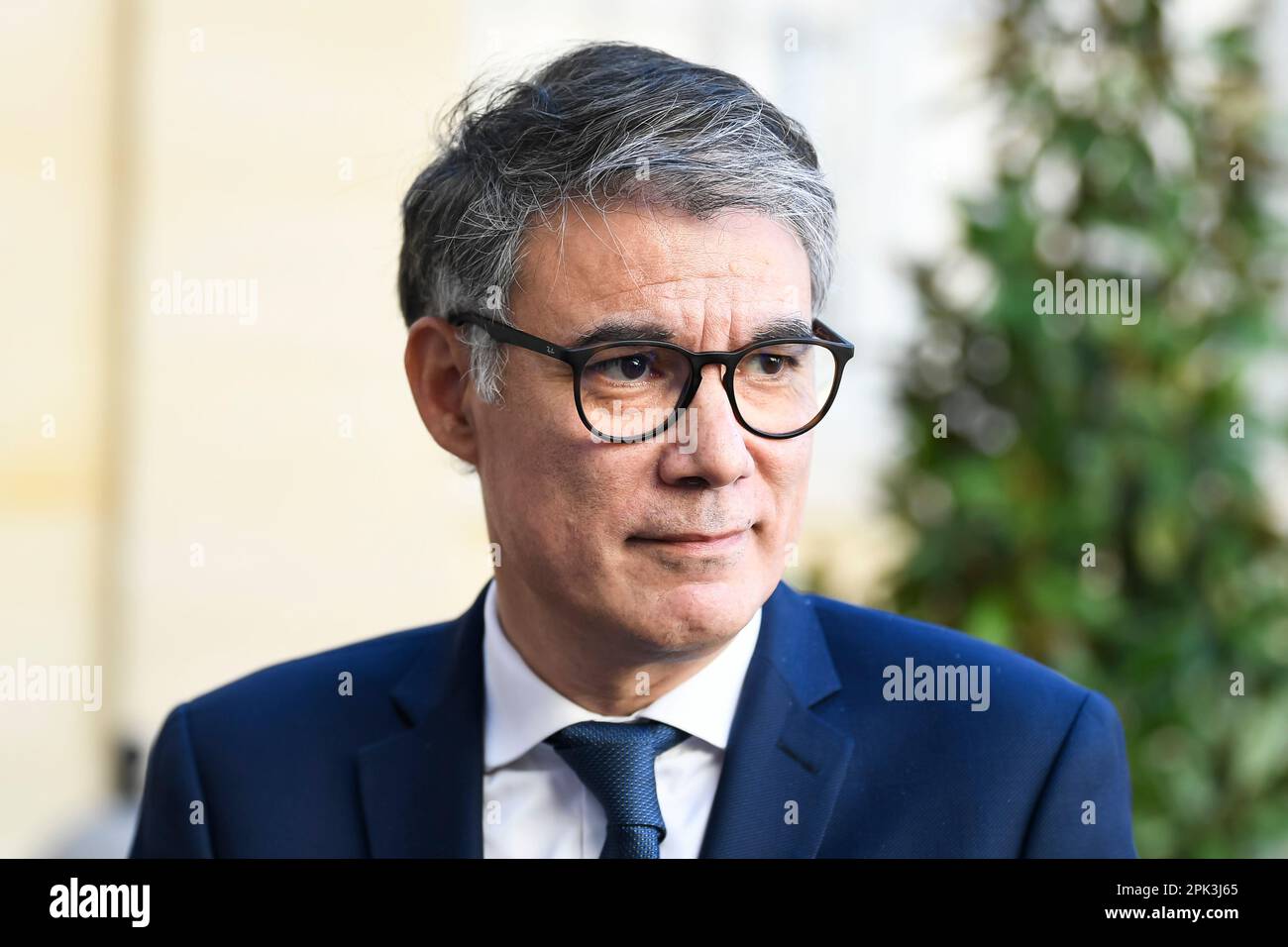 Paris, France. 04th avril 2023. Olivier FAURE, premier secrétaire du Parti socialiste (PS), et Johanna ROLLAND lors d'une rencontre avec le Premier ministre français à l'Hôtel Matignon, sur 4 avril 2023 à Paris, France. Crédit : Victor Joly/Alamy Live News Banque D'Images