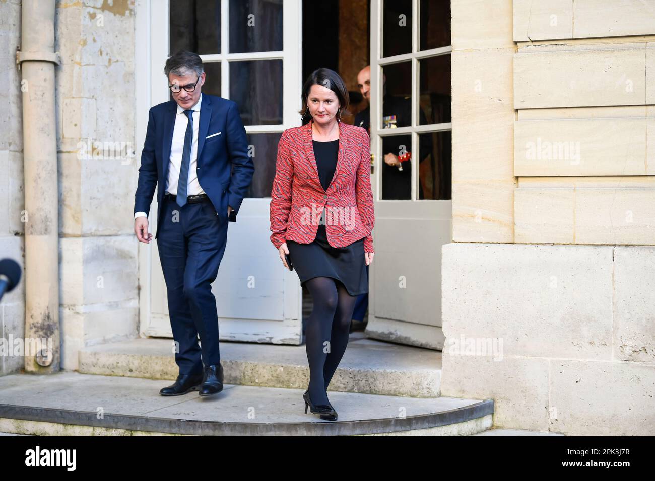 Paris, France. 04th avril 2023. Olivier FAURE, premier secrétaire du Parti socialiste (PS), et Johanna ROLLAND lors d'une rencontre avec le Premier ministre français à l'Hôtel Matignon, sur 4 avril 2023 à Paris, France. Crédit : Victor Joly/Alamy Live News Banque D'Images