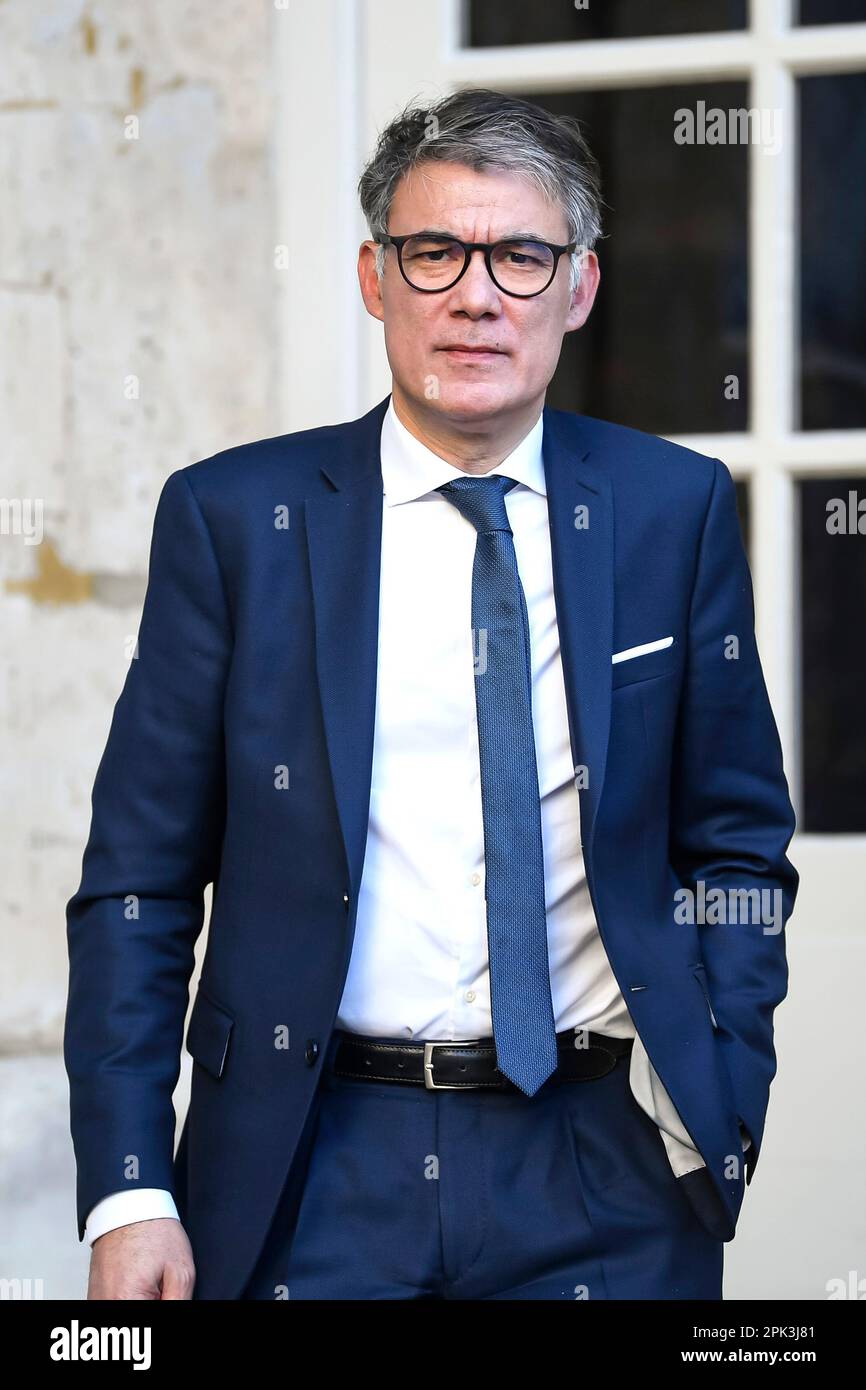 Paris, France. 04th avril 2023. Olivier FAURE, premier secrétaire du Parti socialiste (PS), et Johanna ROLLAND lors d'une rencontre avec le Premier ministre français à l'Hôtel Matignon, sur 4 avril 2023 à Paris, France. Crédit : Victor Joly/Alamy Live News Banque D'Images