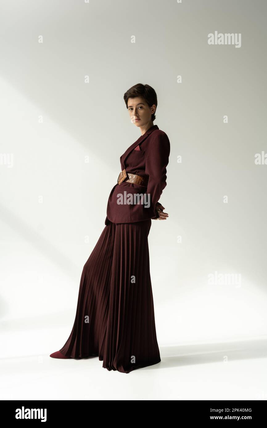 Pantalon palazzo Banque de photographies et d images a haute resolution Alamy