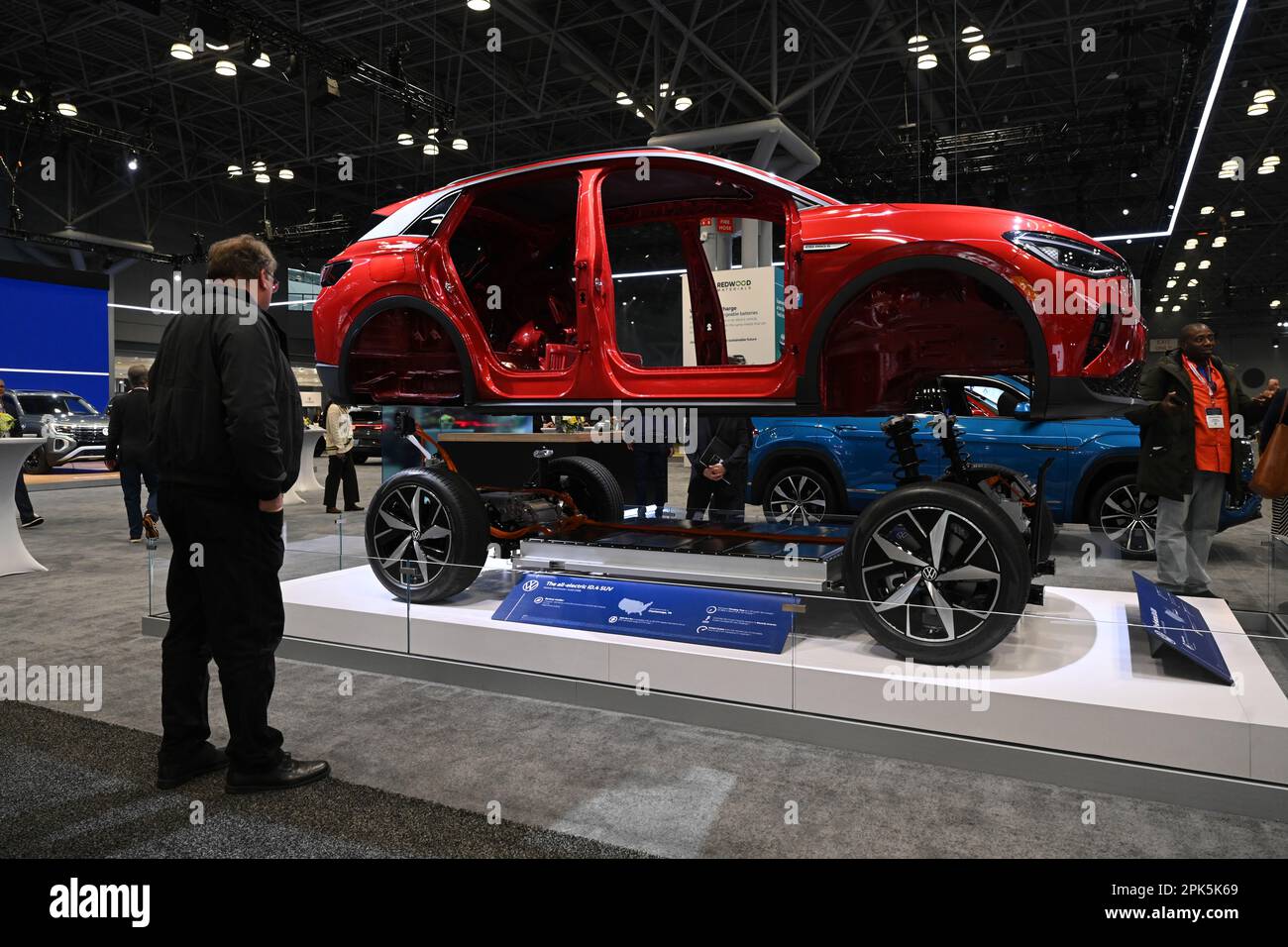 Un vus Volkswagen ID.4 exposé lors du salon international de l'auto de New York (NYIAS) 2023 au Javits Centre sur 5 avril 2023 à New York. Banque D'Images