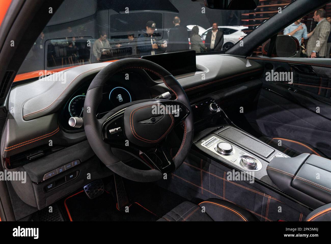 New York, États-Unis. 05th avril 2023. Design intérieur du concept du coupé Genesis GV80 exposé lors du jour de la presse au salon international de l'auto de New York au Centre Jacob Javits sur 5 avril 2023. (Photo de Lev Radin/Sipa USA) crédit: SIPA US/Alay Live News Banque D'Images