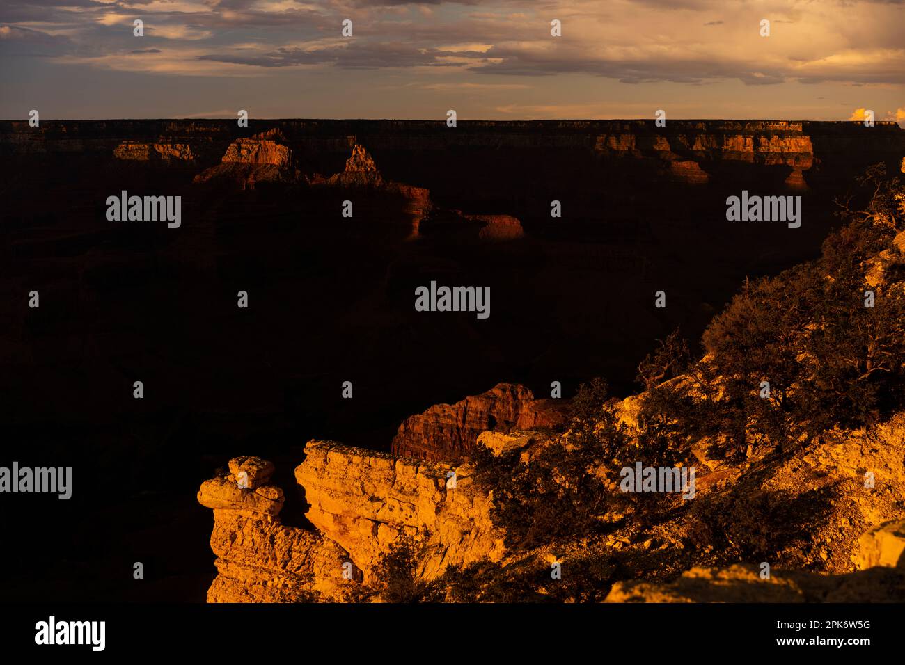 Majestueux canyon au coucher du soleil, Arizona, États-Unis Banque D'Images