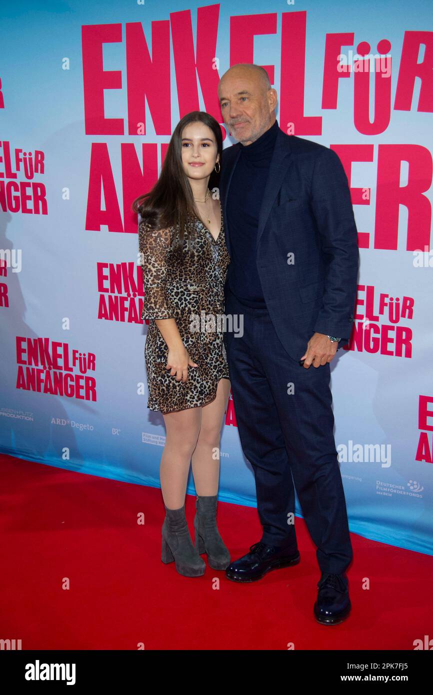 PHOTO D'ARCHIVE: Heiner LAUTERBACH a 70 ans sur 10 avril 2023, Heiner LAUTERBACH, acteur, et sa fille Maya LAUTERBACH, actrice, première de film ENKEL FUER ANFAENGER?? Dans le Lichtburg à Essen, 26 janvier 2020. ? Banque D'Images