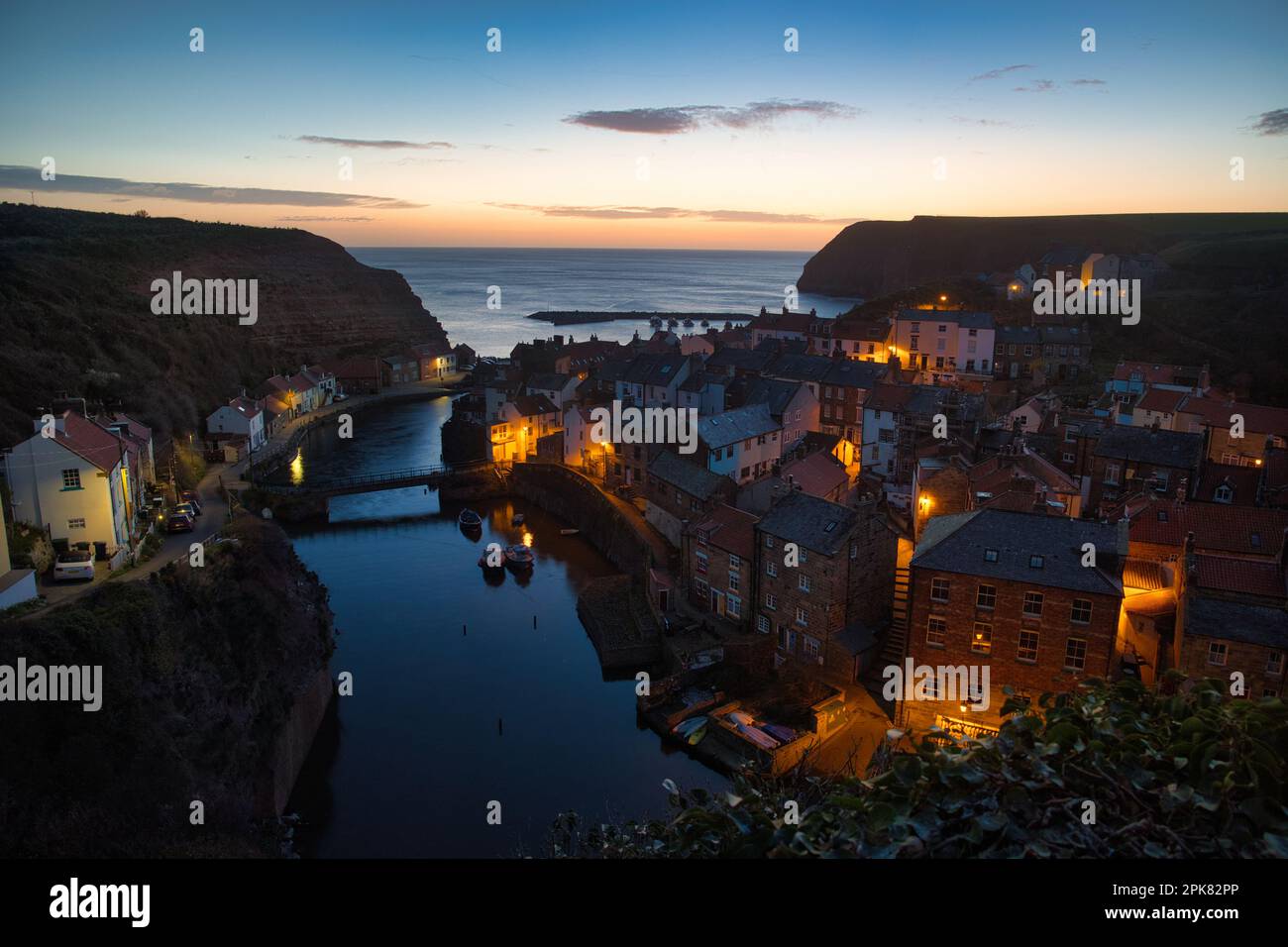 Staithes au premier feu Banque D'Images