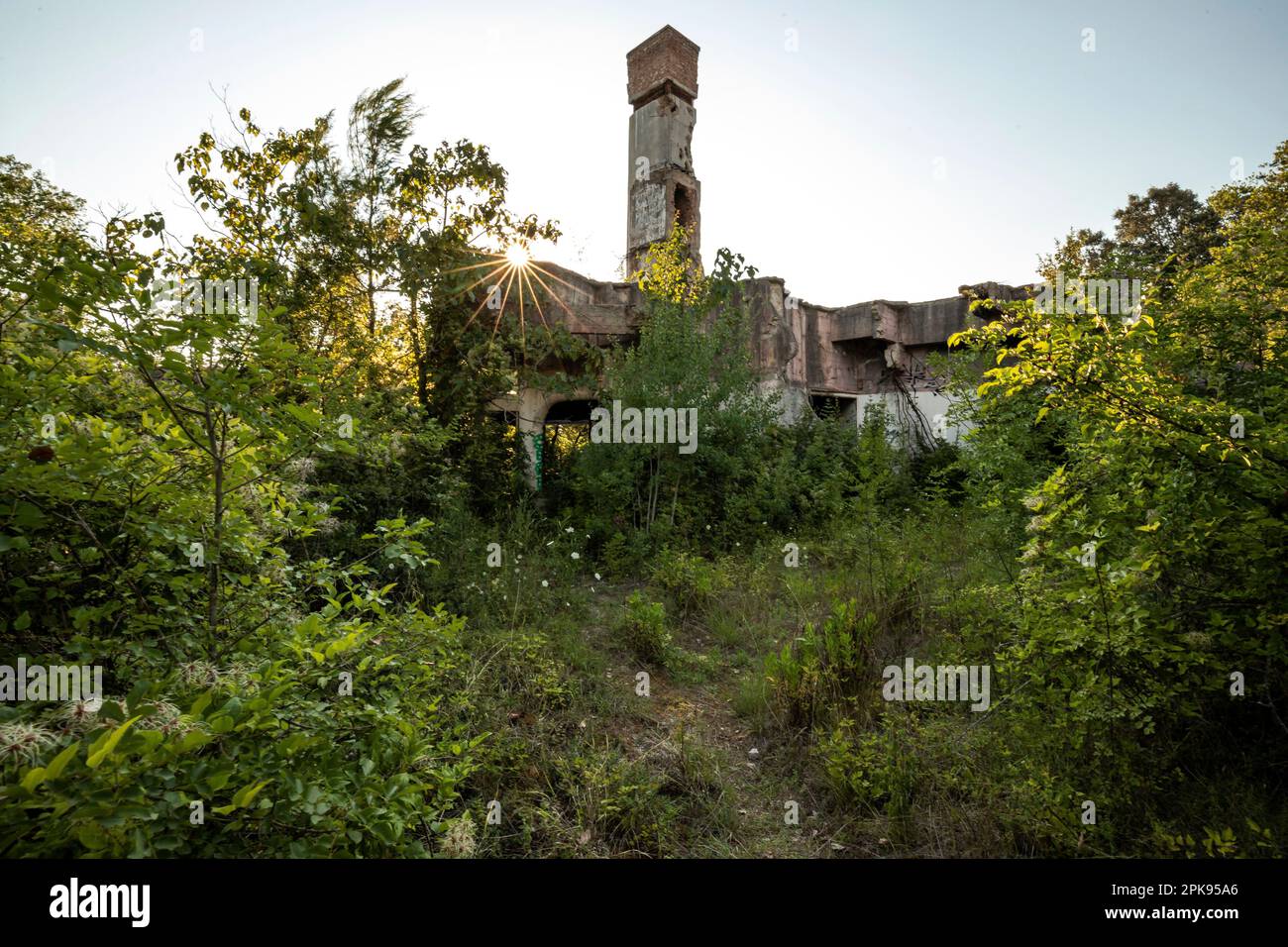 Lieux perdus, lieu abandonné, l'hôtel Haludovo sur l'île de Krk, Croatie, Banque D'Images