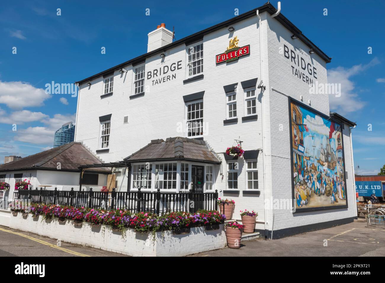 Angleterre, Hampshire, Portsmouth, Old Portsmouth, The Bridge Tavern Banque D'Images