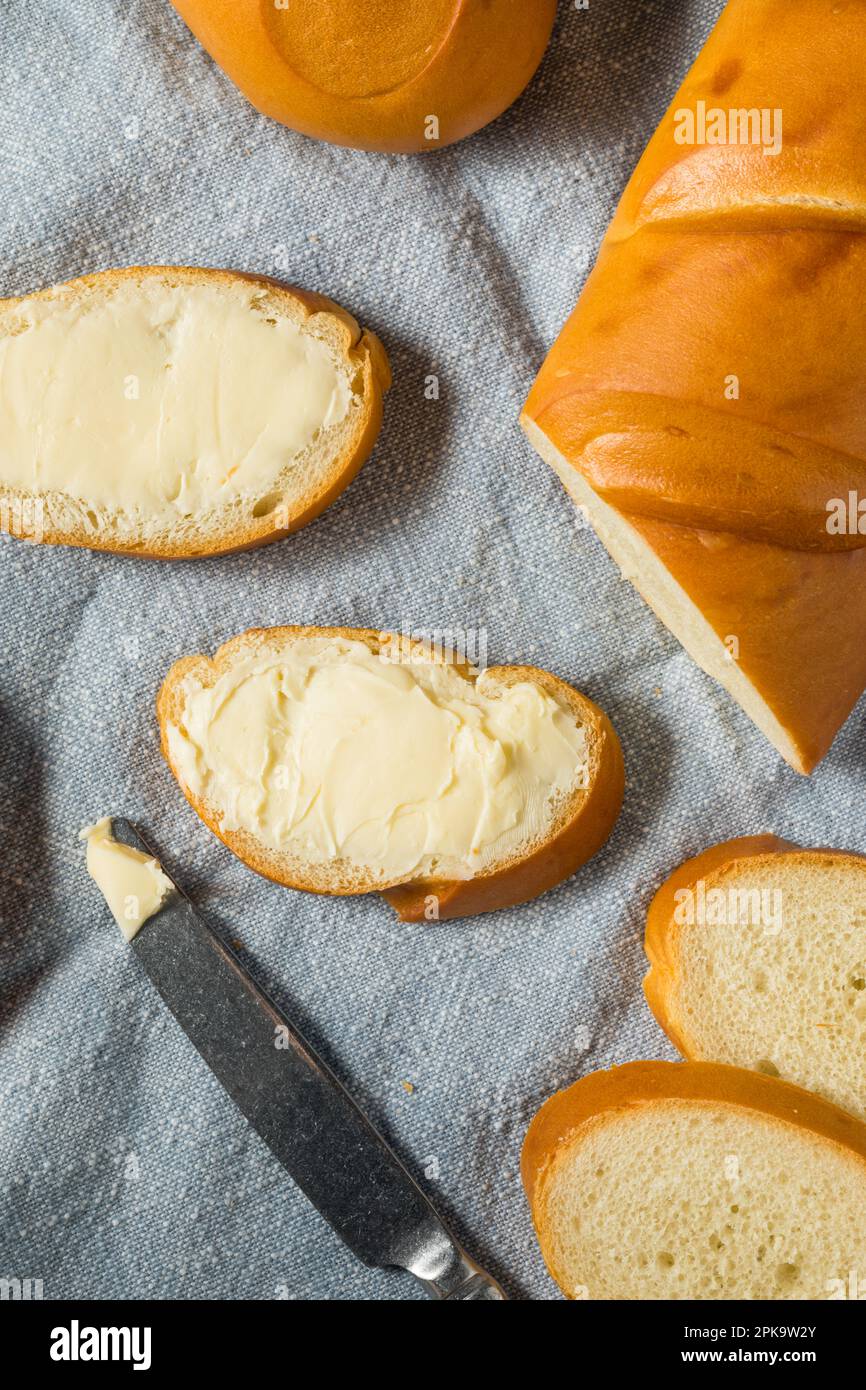 Pain et beurre faits maison prêts à manger Banque D'Images