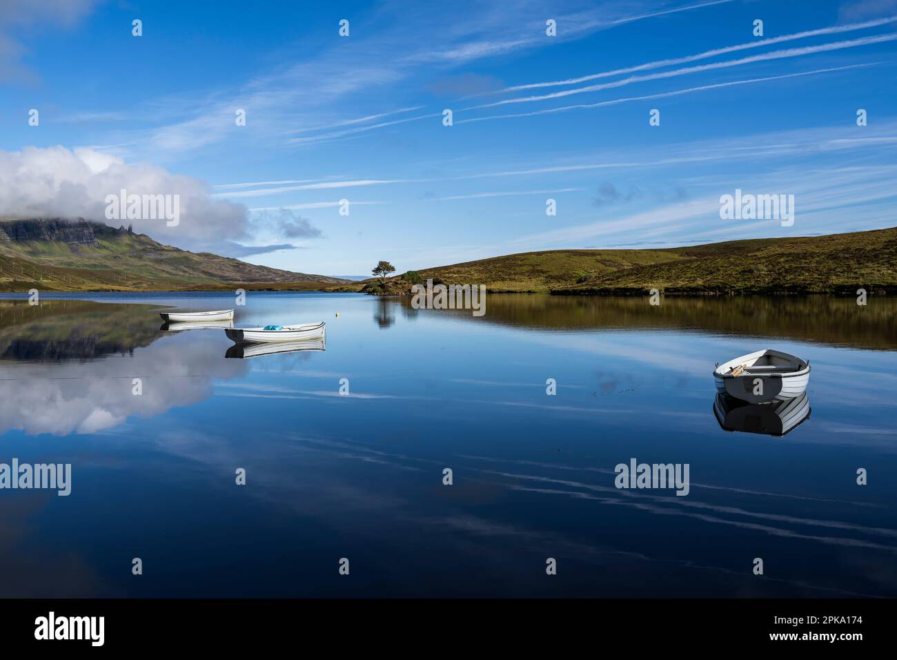 Loch Leathan, péninsule de Trotternish, île de Skye, Écosse, Royaume-Uni, Europe Banque D'Images