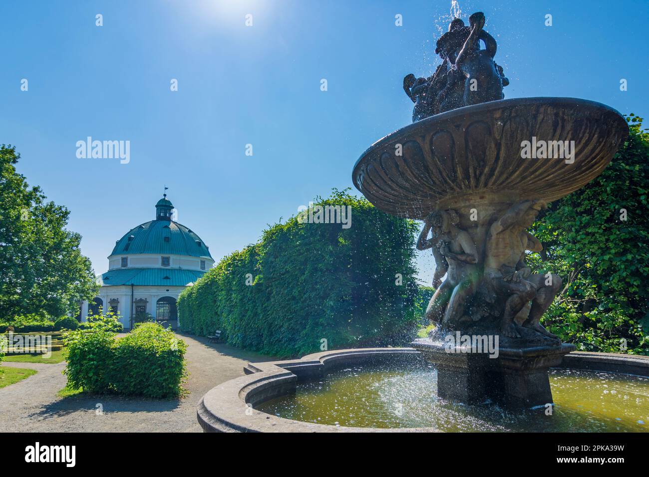 Kromeriz (Kremsier), jardin des fleurs (KVT zahrada), rotonde, fontaine à Zlinsky, région de Zlin, région de Zliner, Tchèque Banque D'Images