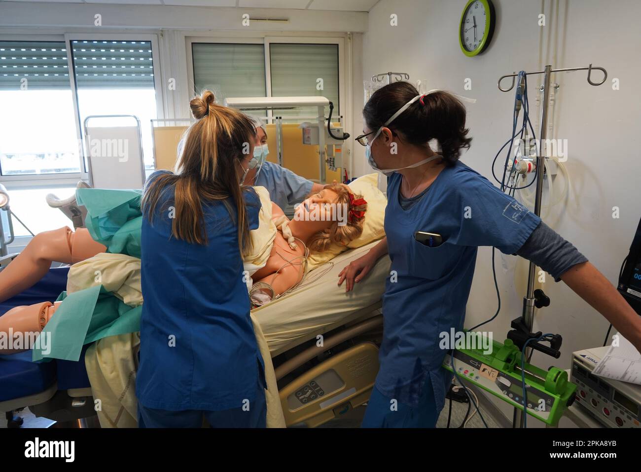 Tout au long de l'année, le personnel infirmier de l'hôpital continue de former sur les nouvelles technologies et les nouvelles recommandations. Banque D'Images