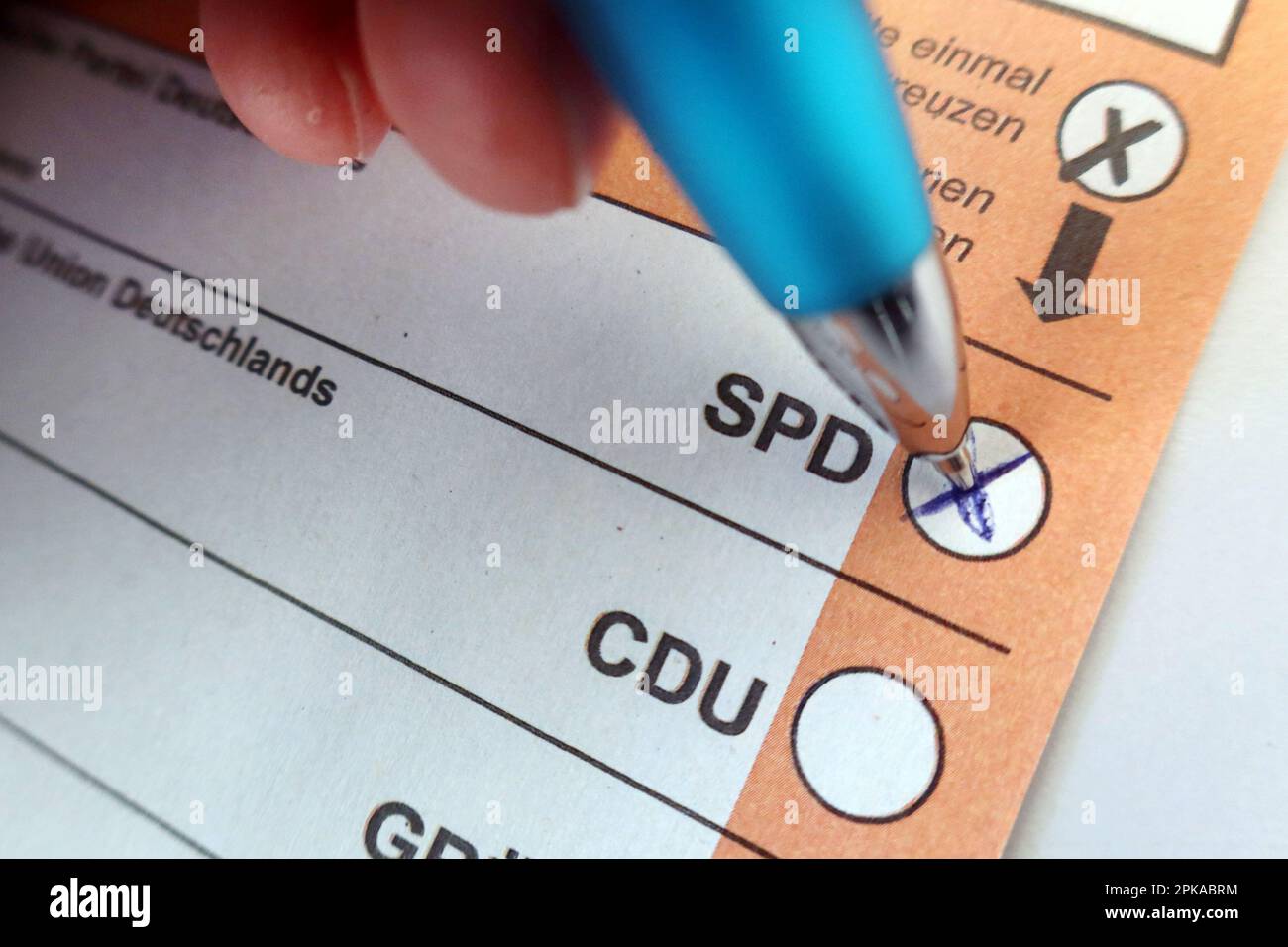 19.01.2023, Allemagne, , Berlin - photo symbolique: Voter pour le SPD. 00S230119D503CAROEX.JPG [AUTORISATION DU MODÈLE : NON, AUTORISATION DU PROPRIÉTAIRE : NON (c) images de CARO / Banque D'Images