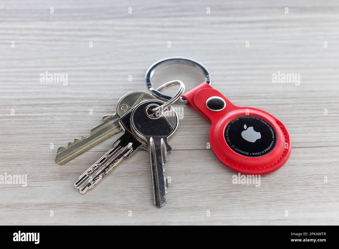 Porte clés avec porte clés apple airtag Banque de photographies et d'images  à haute résolution - Alamy