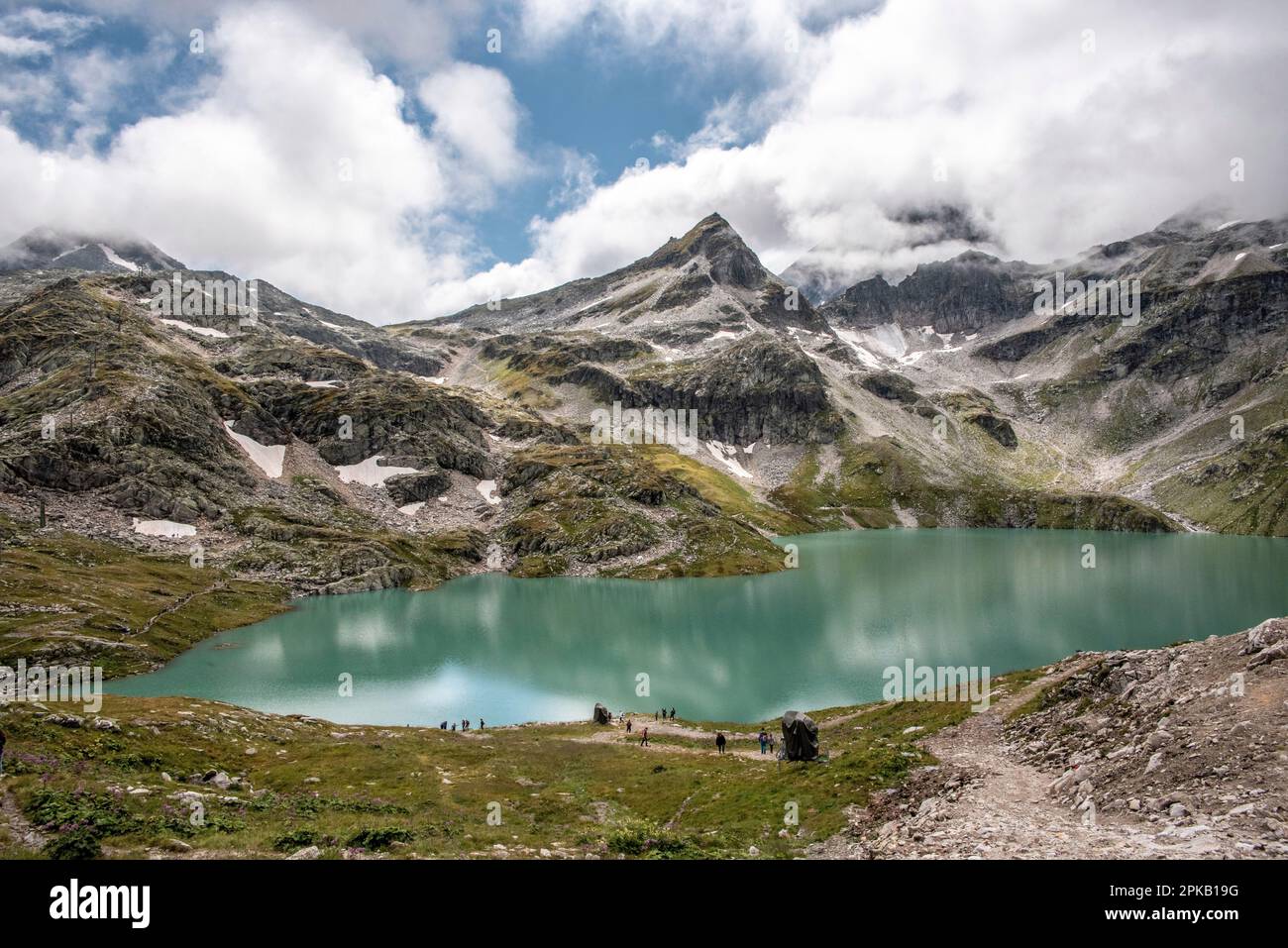 Belle photographie du lac Weisssee dans le parc national de High Tauern près de Kaprun, Autriche Banque D'Images