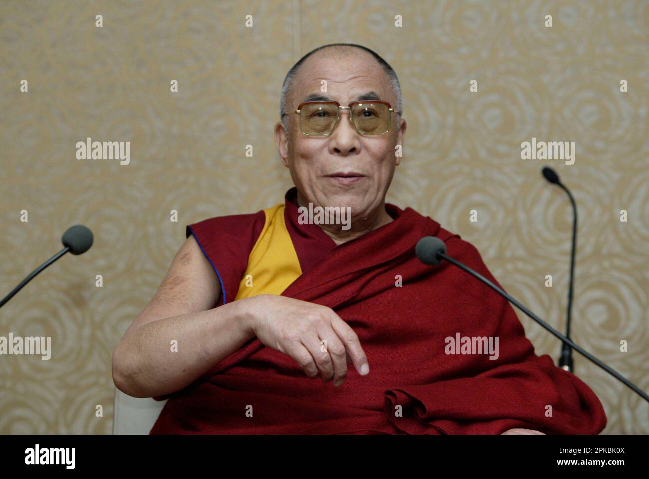 Sa Sainteté le Dalaï Lama de 14th tient une conférence de presse à Sydney dans le cadre d'une visite de onze jours en Australie (6-16 juin). Sheraton Wentworth Hotel, Sydney, Australie. 14.06.07. Banque D'Images