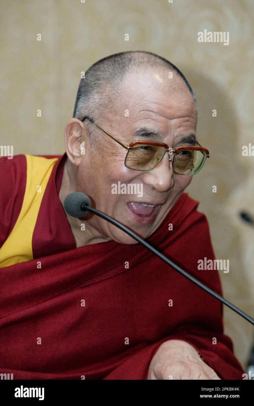 Sa Sainteté le Dalaï Lama de 14th tient une conférence de presse à Sydney dans le cadre d'une visite de onze jours en Australie (6-16 juin). Sheraton Wentworth Hotel, Sydney, Australie. 14.06.07. Banque D'Images