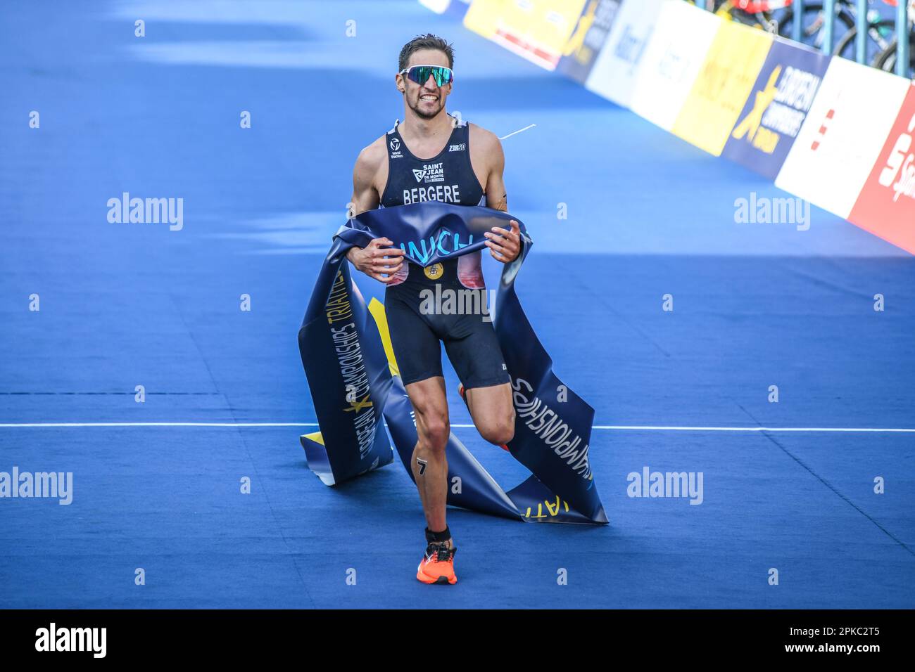 Leo Bergère (France, Médaille d'or), Triathlon Men. Championnats d'Europe Munich 2022 Banque D'Images
