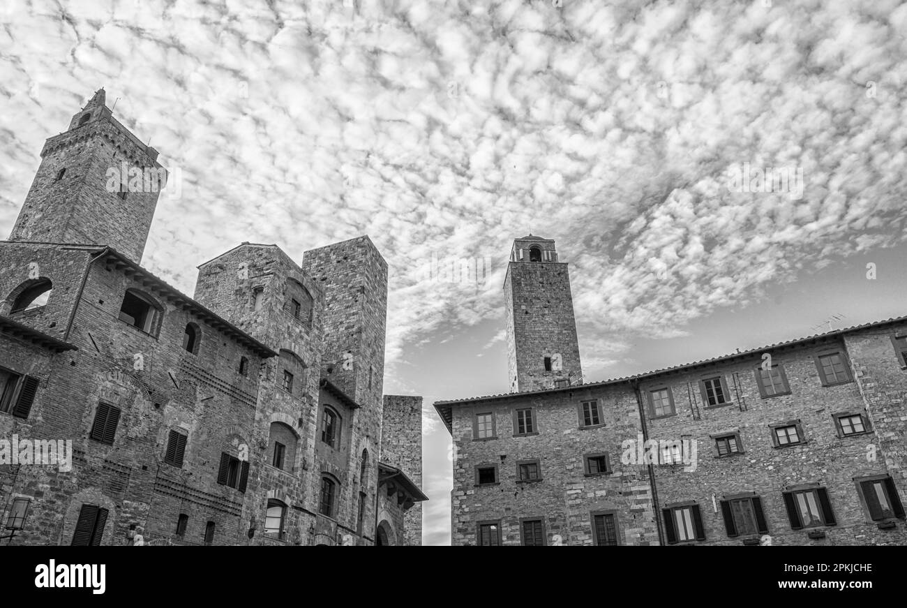 Le centre historique de San Gimignano est connu pour ses tours médiévales et ses œuvres d'art - province de Sienne - région Toscane dans le centre de l'Italie - EUR Banque D'Images