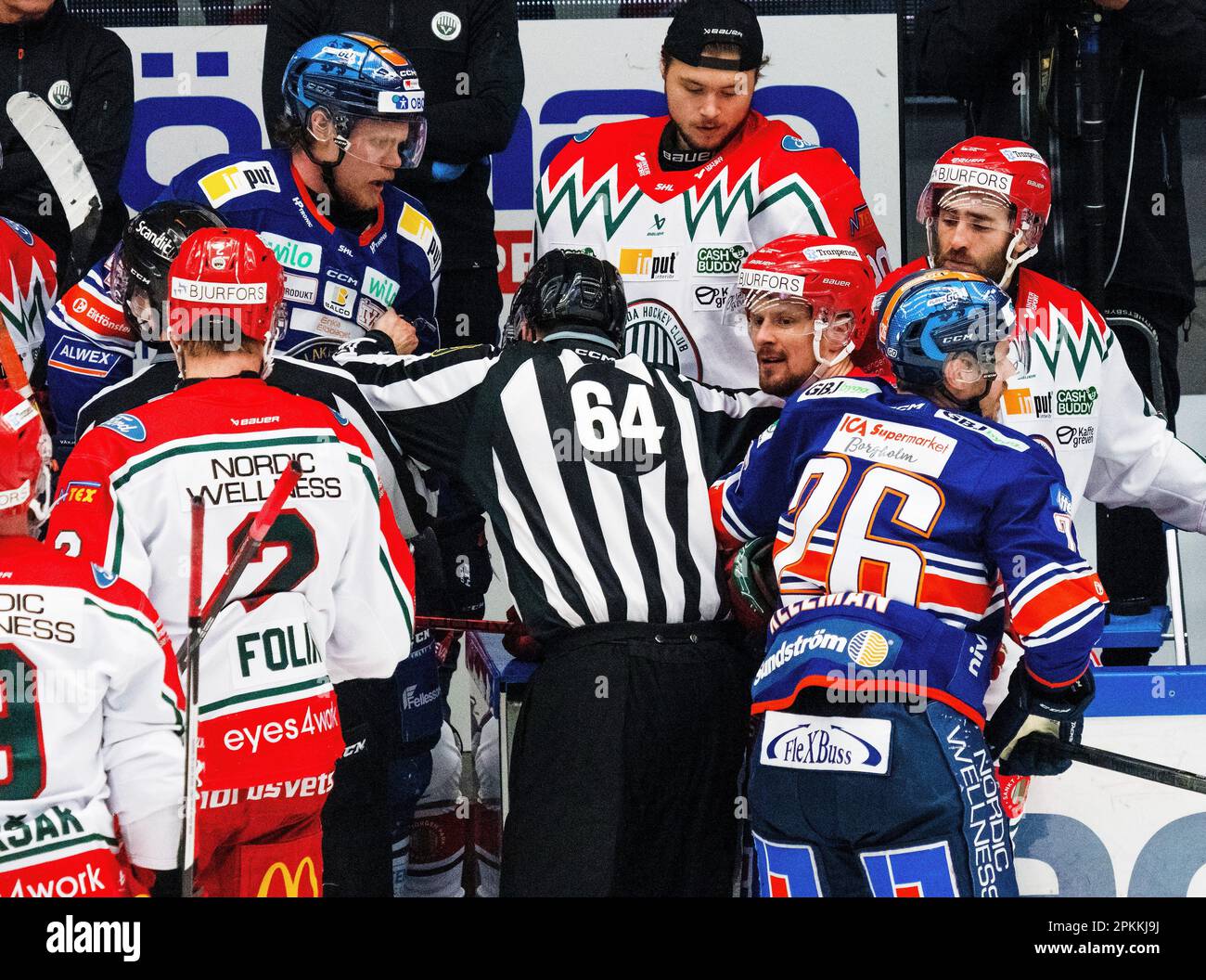 VŠxjš, Suède, 8 avril, 2023 semifinal 5 Vaxjo Lakers - Frolunda HC Vaxjo Lakers gagne le match par 3-2 crédit: PEO Mšller/Alay Live News Banque D'Images