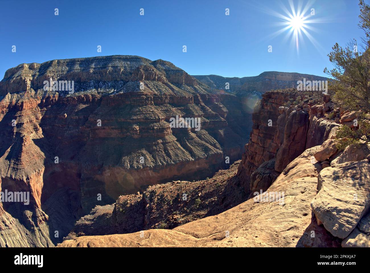 Vue sur le canyon Hermit et le bassin Hermit depuis le sentier Boucher au Grand Canyon avec Pima point Banque D'Images