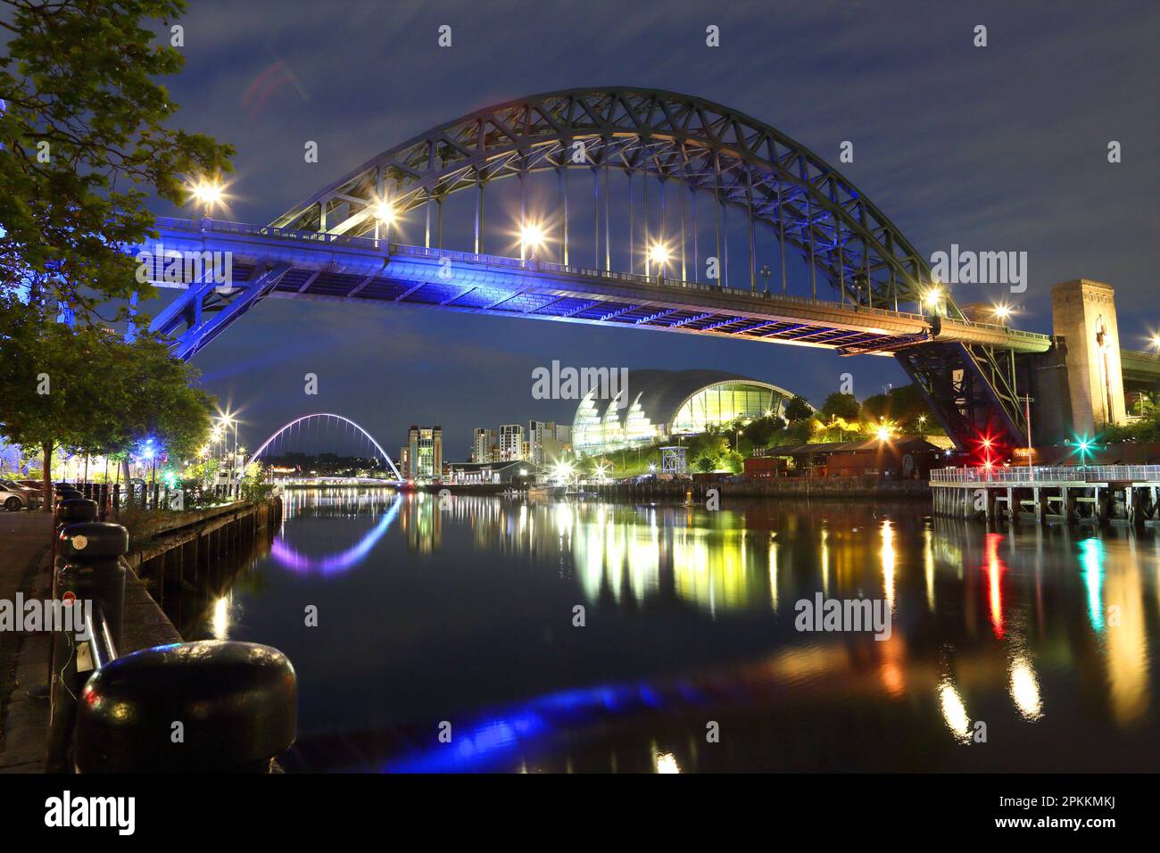 Tyne Bridge à la tombée de la nuit, Newcastle-upon-Tyne, Tyne and Wear, Angleterre, Royaume-Uni, Europe Banque D'Images