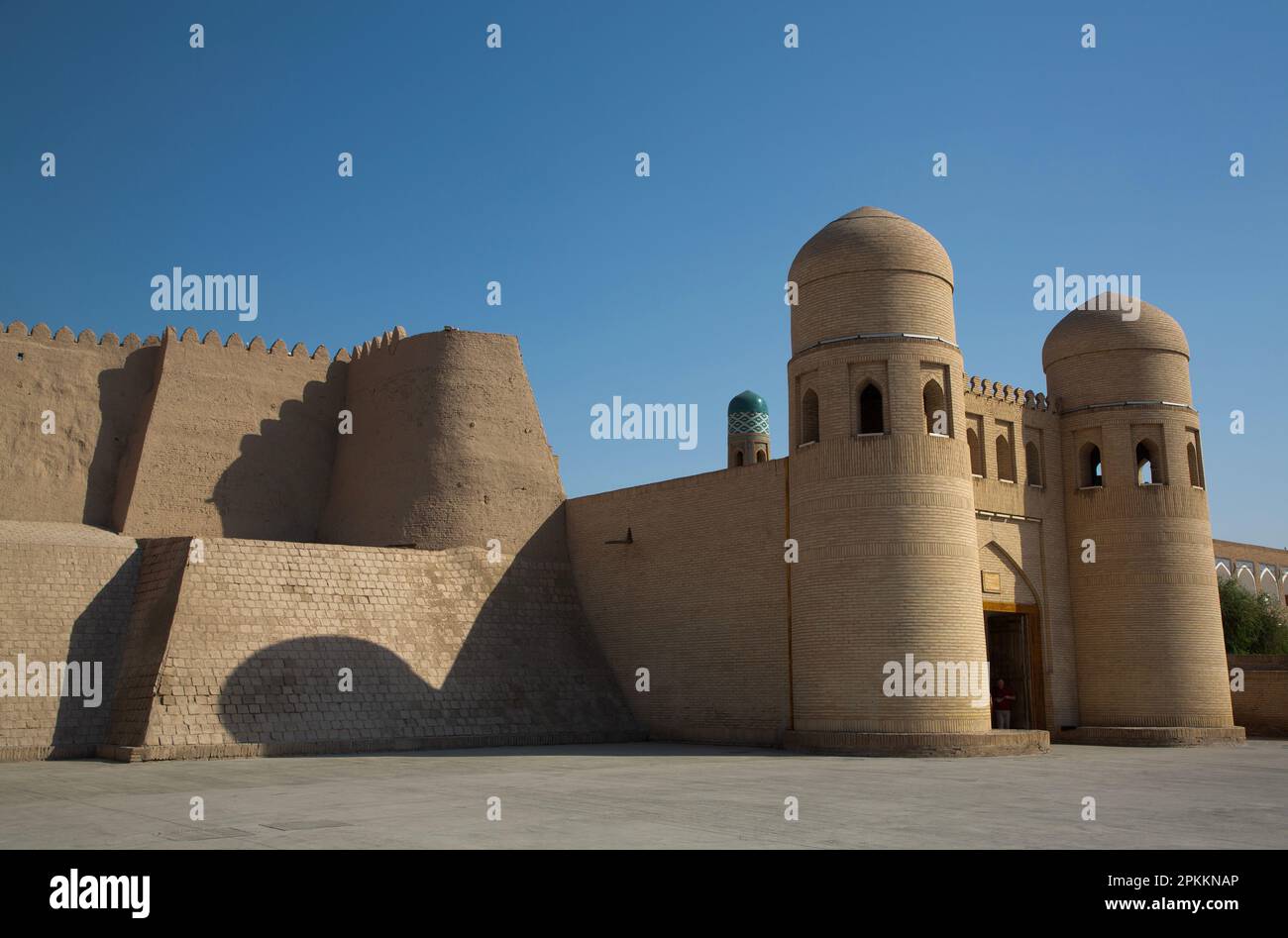 Porte de l'Ouest (porte du Père), Ichon Qala (Itchan Kala), site du patrimoine mondial de l'UNESCO, Khiva, Ouzbékistan, Asie centrale, Asie Banque D'Images