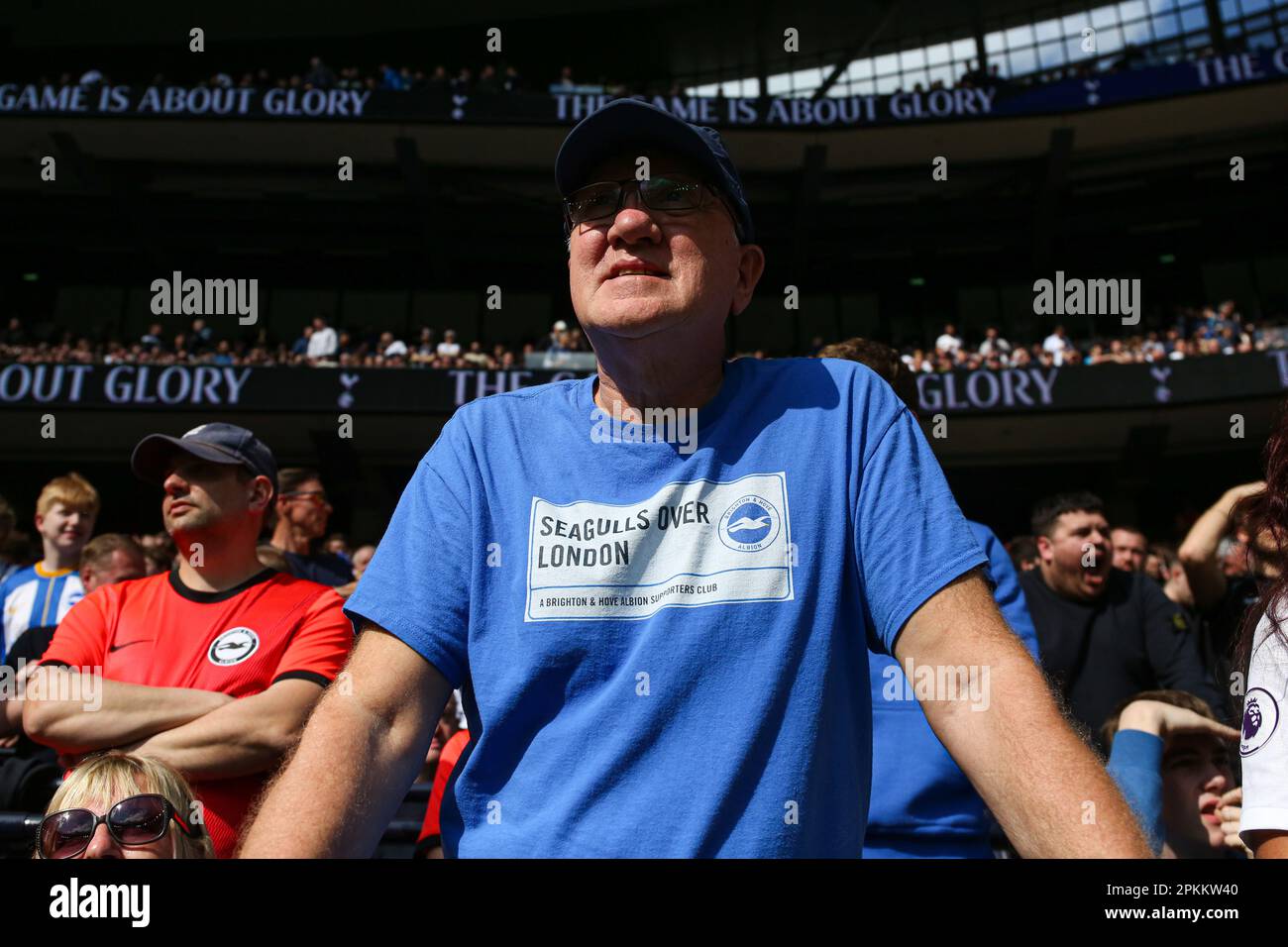 Londres, Royaume-Uni. 8th avril 2023. Les fans de Brighton et Hove Albion lors du match de la Premier League au Tottenham Hotspur Stadium, Londres. Crédit photo à lire: Kieran Cleeves/Sportimage crédit: Sportimage/Alay Live News Banque D'Images