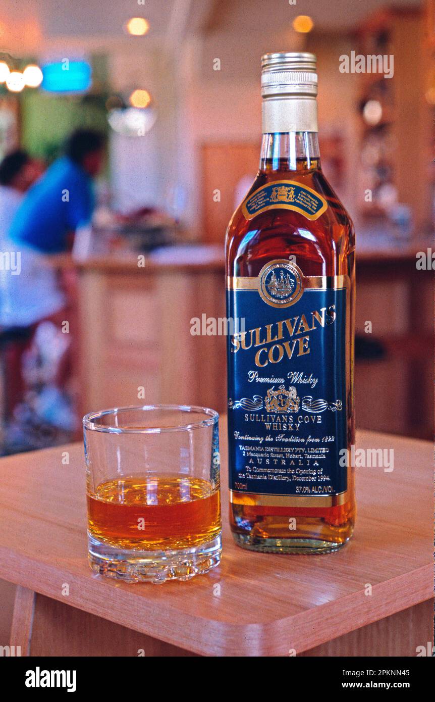 Le whisky Sullivans Cove a été photographié sur place dans le bar de la distillerie de Hobart à la fin de 1990s Banque D'Images