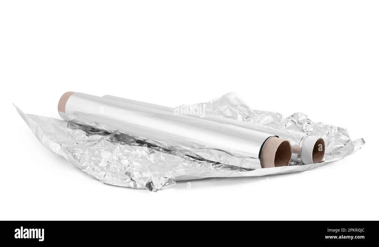 Rouleaux de feuilles d'aluminium sur fond blanc Banque D'Images