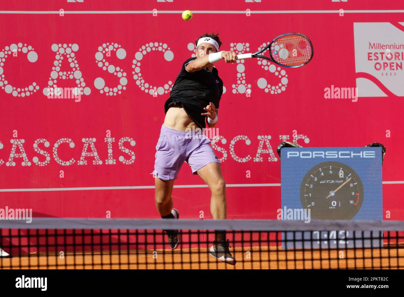 8 avril 2023, Estoril, Portugal Casper Ruud de Norvège contre Miomir Kecmanovic de Serbie lors