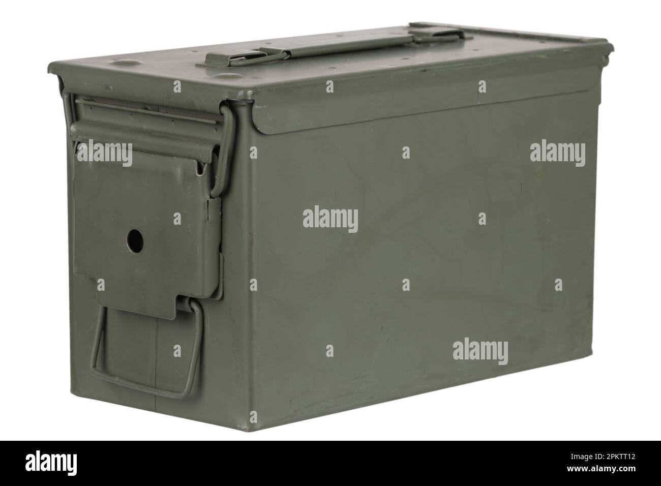 BOÎTE ammo .50 cal MÉTAL vert ARMÉE US isolée sur blanc. Banque D'Images