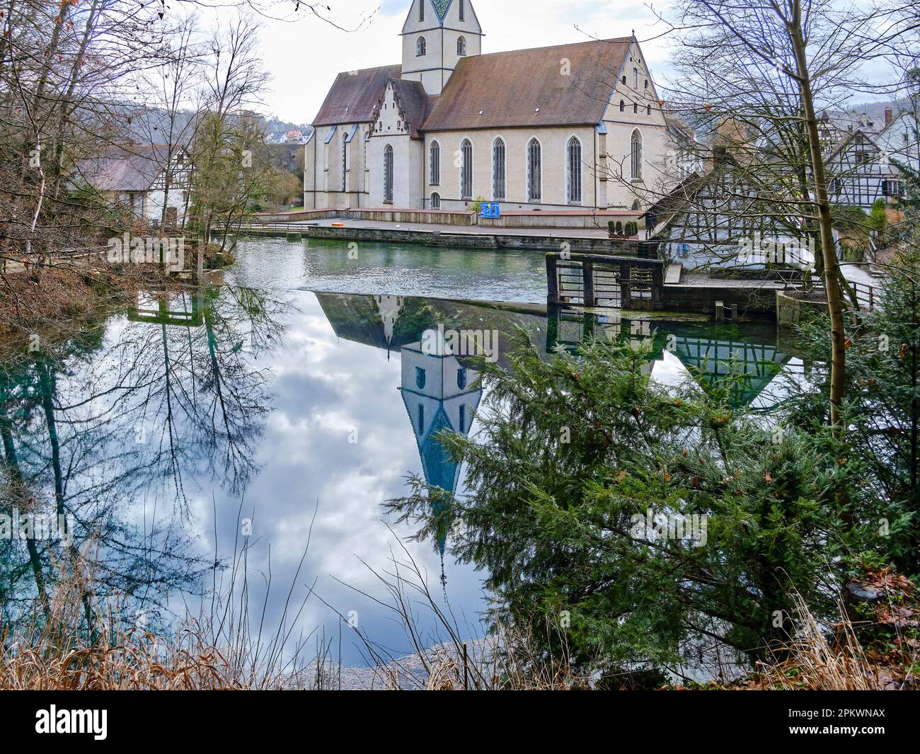 L'église monastique de l'ancienne abbaye bénédictine de Blaubeuren, fondée vers 1085, Blaubeuren, Bade-Wurtemberg, Allemagne. Banque D'Images