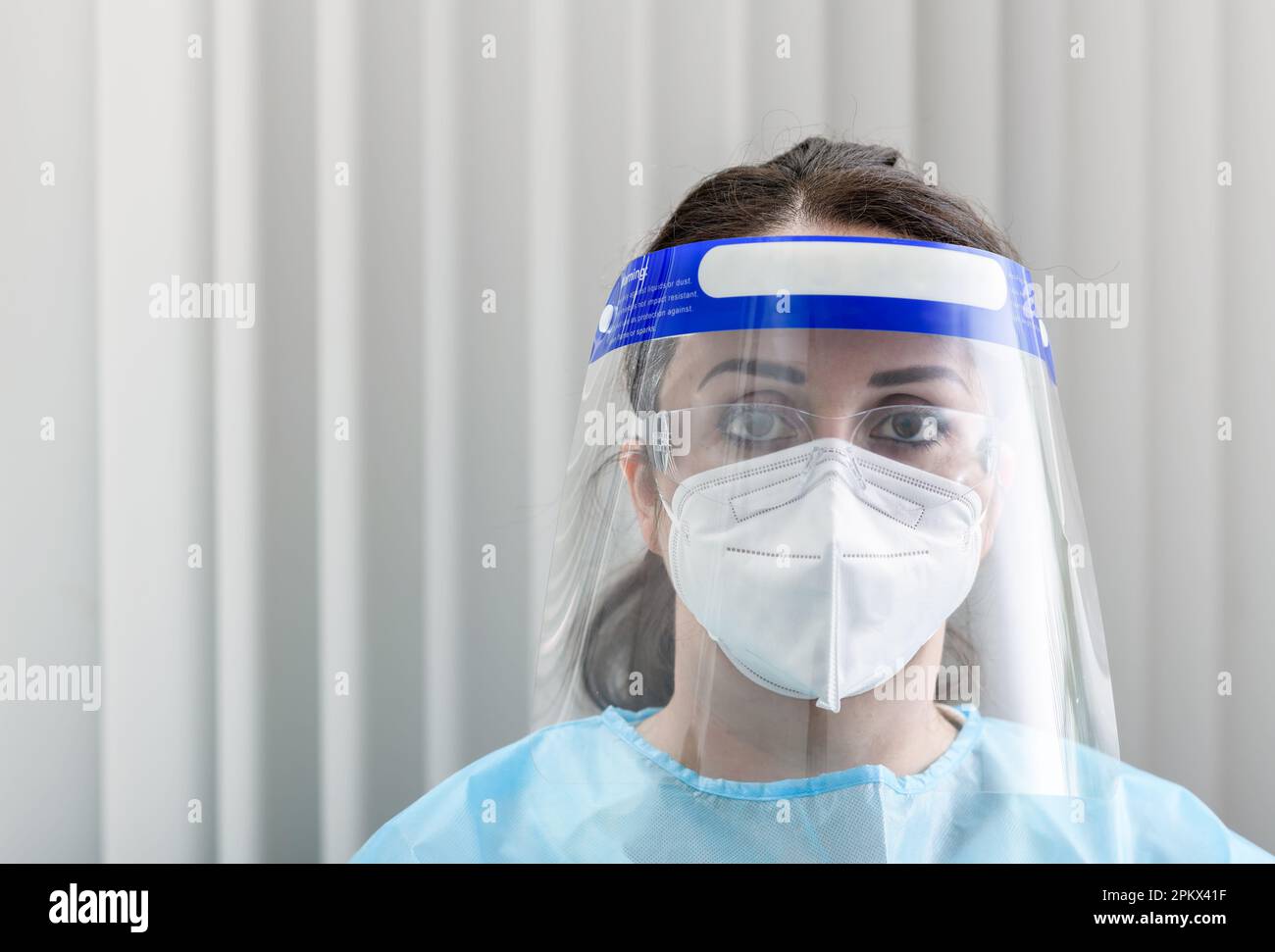 Protrait de l'infirmière en gros plan avec des lunettes de protection, N95 masque et une protection du visage à l'hôpital Banque D'Images