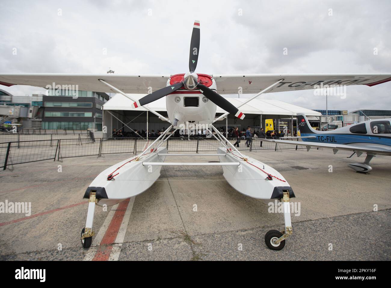 ISTANBUL, TURKIYE - 08 OCTOBRE 2022 : exposition privée du Cessna 185 Skywagon (18502710) à Istanbul Airshow à l'aéroport Ataturk d'Istanbul Banque D'Images