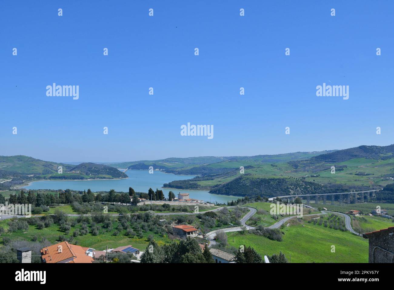 Vue panoramique de Guardialfiera, ville de Molise dans la province de Campobasso, Italie. Banque D'Images