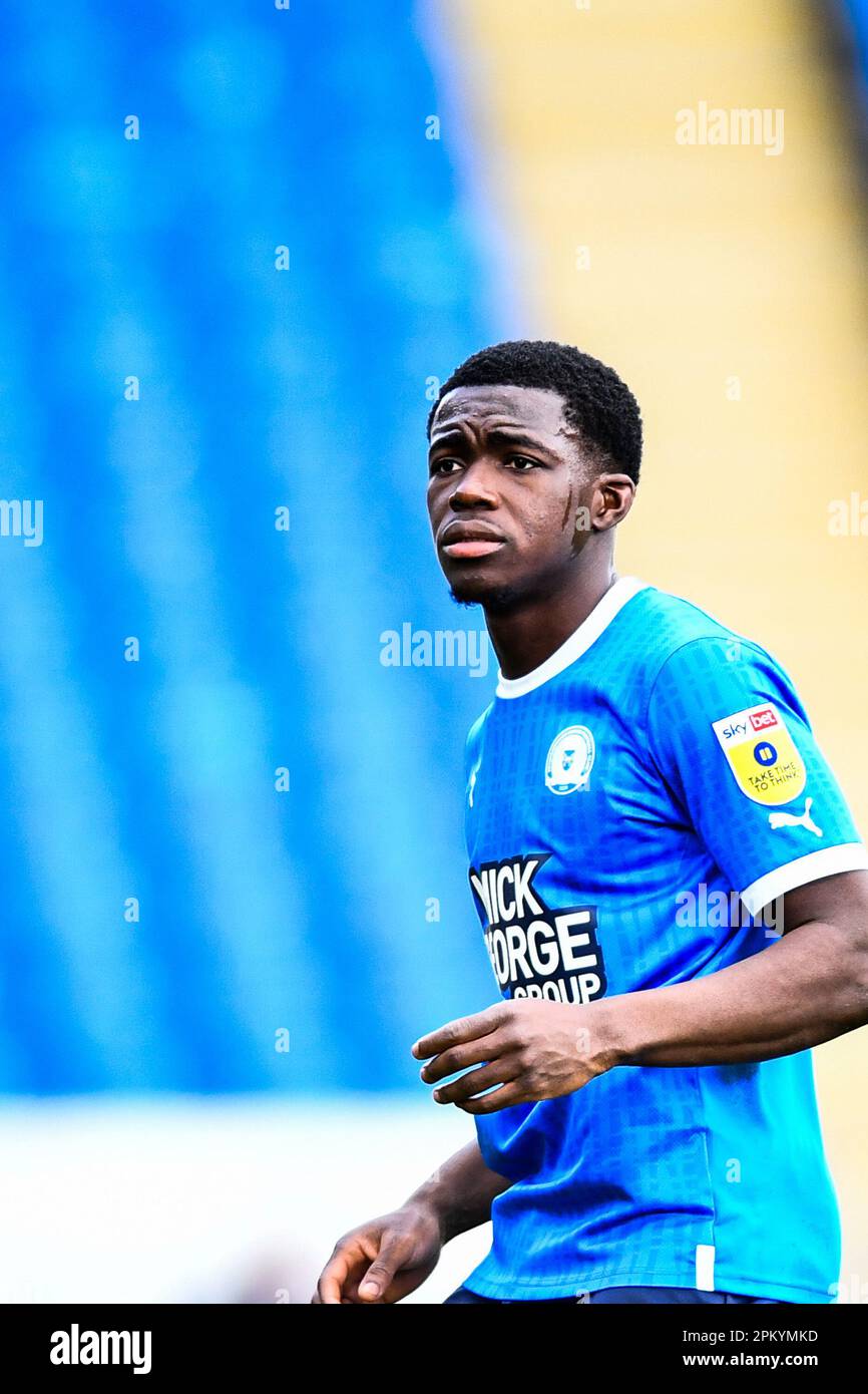 Kwame Poku (11 Peterborough United) lors du match de la Sky Bet League 1 entre Cambridge United et Fleetwood Town au R Cotings Abbey Stadium, Cambridge, le vendredi 7th avril 2023. (Photo : Kevin Hodgson | ACTUALITÉS MI) crédit : ACTUALITÉS MI et sport /Actualités Alay Live Banque D'Images