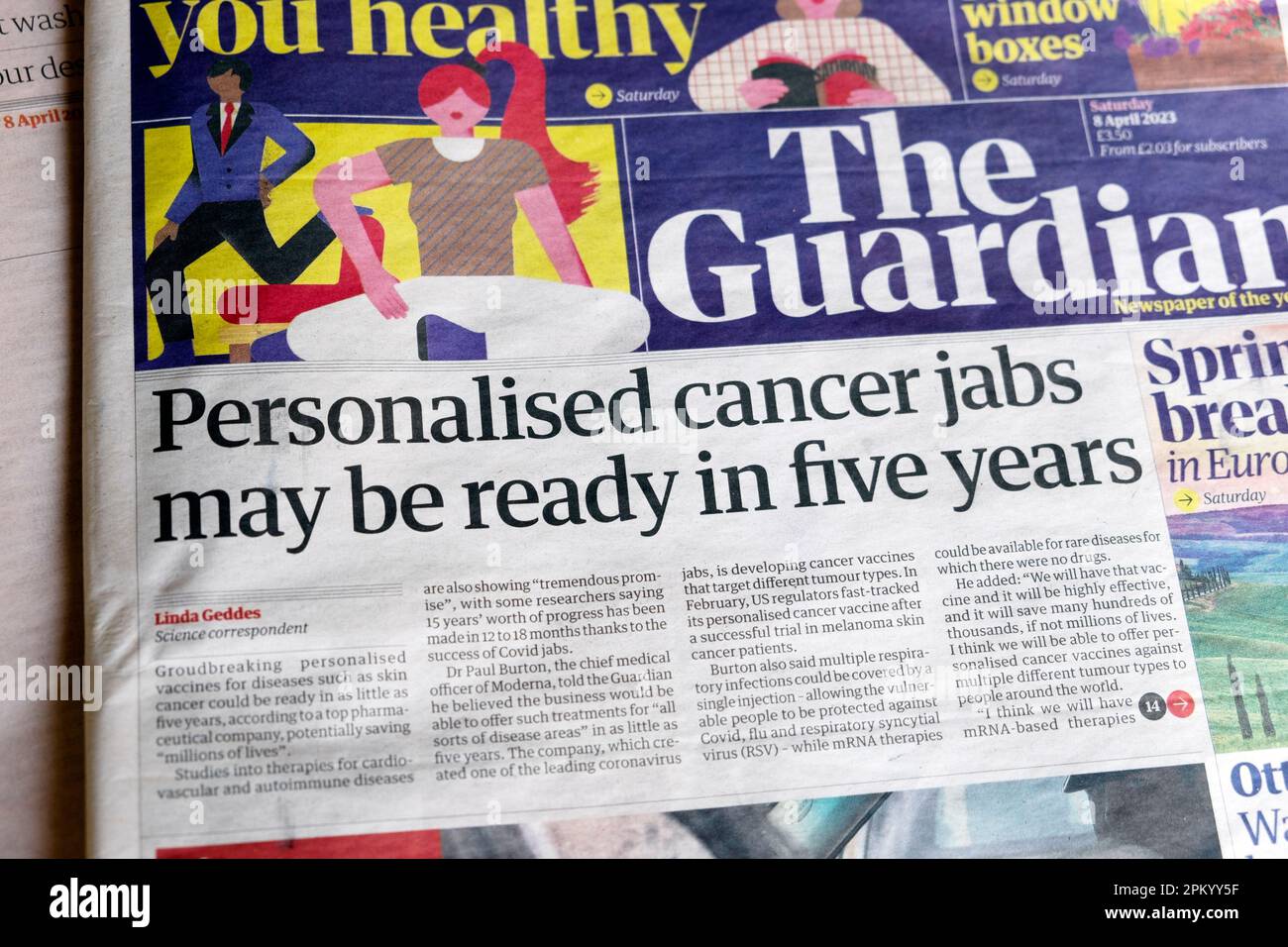 « Des injections personnalisées de cancer seront peut-être prêtes dans cinq ans » le journal Guardian page principale 8 avril 2023 Moderna vaccin Health article Londres UK Banque D'Images