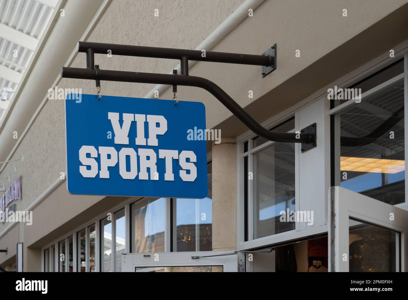 Panneau suspendu VIP Sports dans un centre commercial à Orlando, FL, États-Unis Banque D'Images