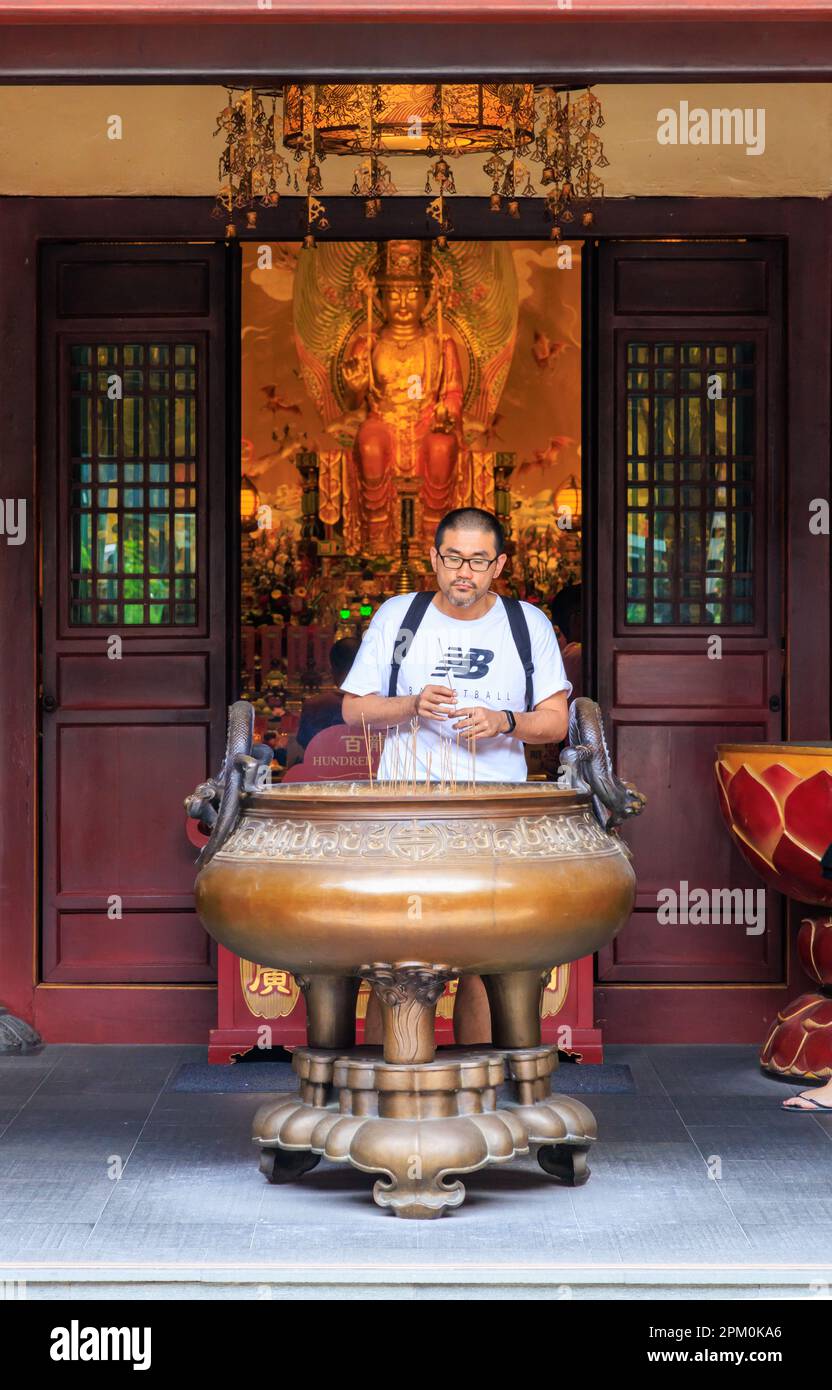 Censurer dans le temple relique de Bouddha Tooth, Chinatown, Singapour Banque D'Images