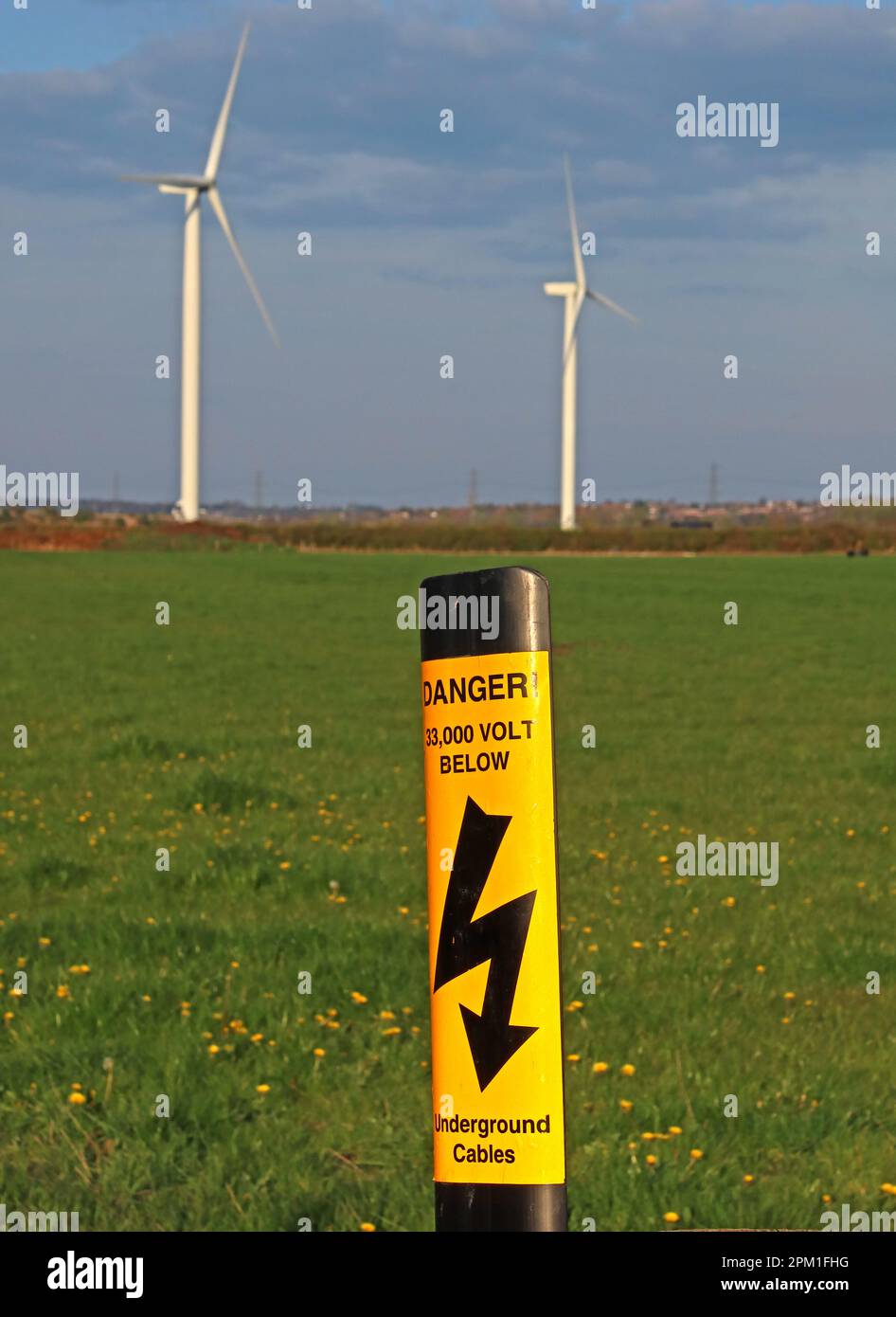 33kv câbles souterrains, parc éolien Peel Energy Frodsham, capacité installée 50MW, voie de Lordship, Frodsham, Cheshire, ANGLETERRE, ROYAUME-UNI, WA6 7SN Banque D'Images