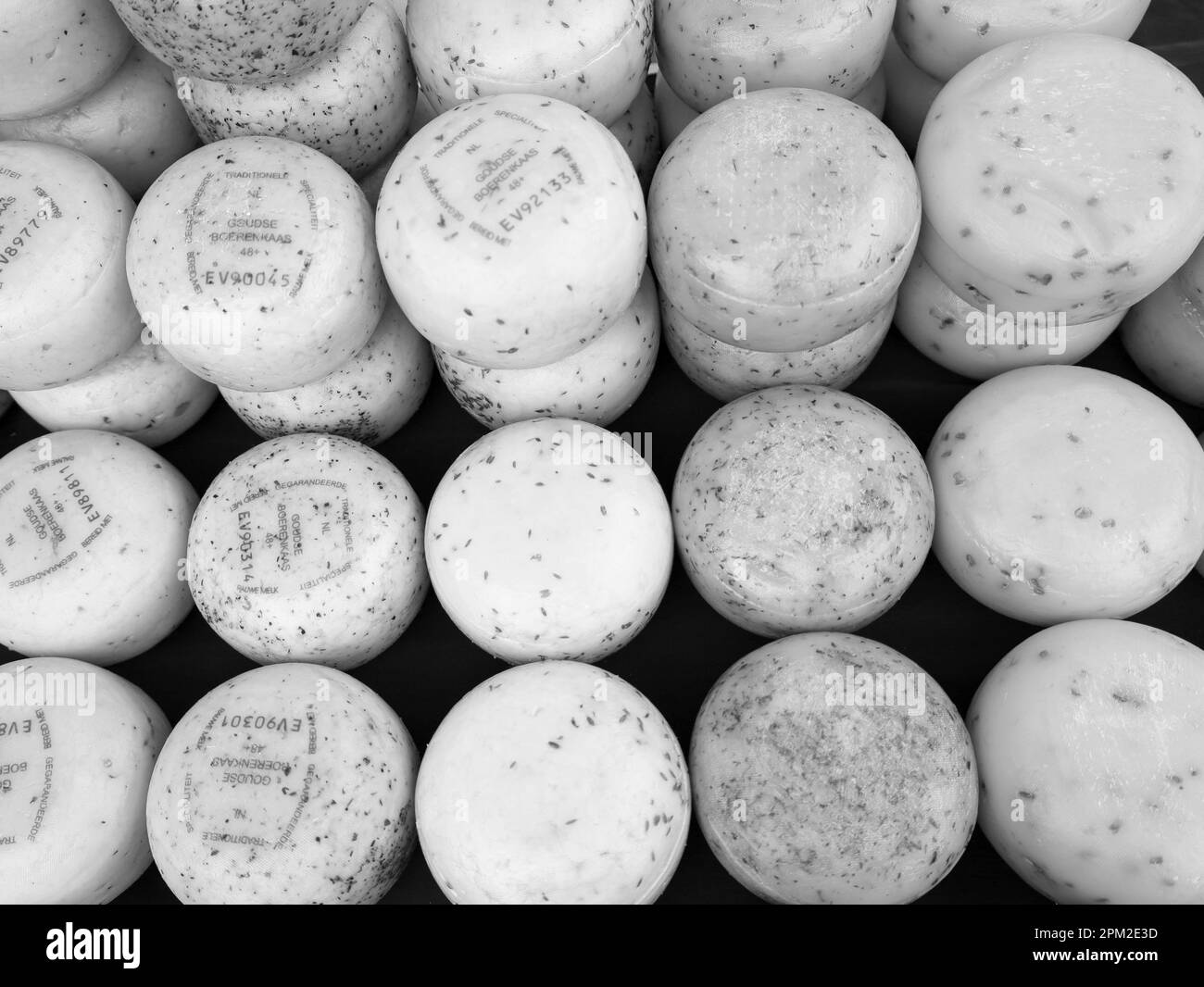 fromage sur une table Banque D'Images