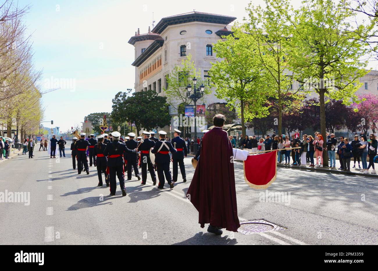 Procesión del Resucitado avec une bande en laiton en uniforme dimanche de Pâques matin Santander Cantabria Espagne Banque D'Images