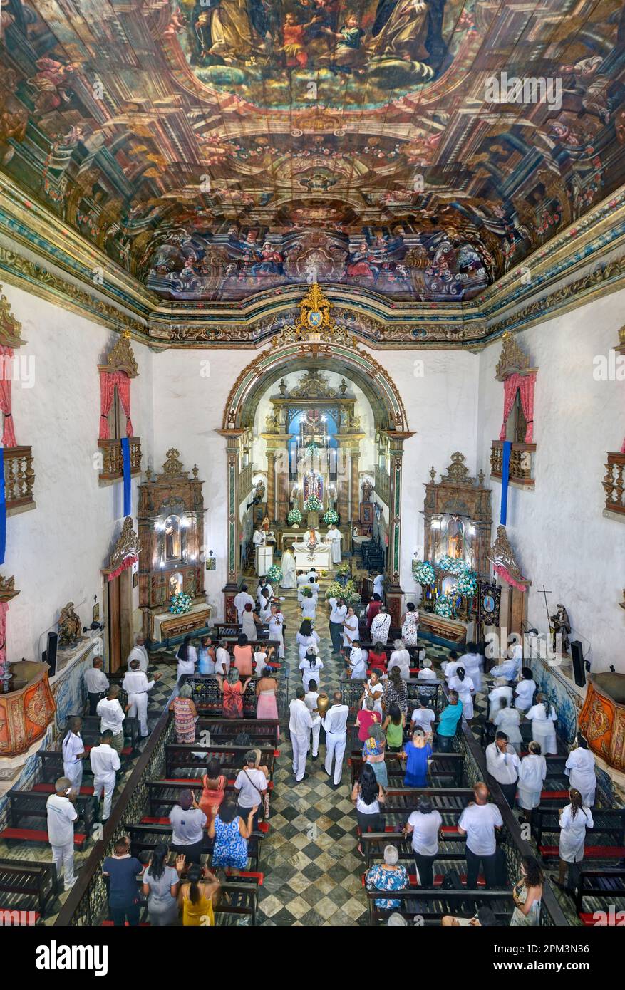 Brésil, État de Bahia, centre historique classé au patrimoine mondial par l'UNESCO, quartier de Pelourinho, église Nossa Senhora Rosario dos Pretos Banque D'Images