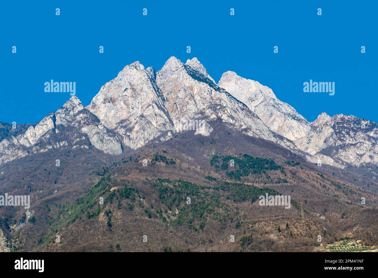 Le groupe de concarena vu du côté est, de Val Camonica, Italie Banque D'Images