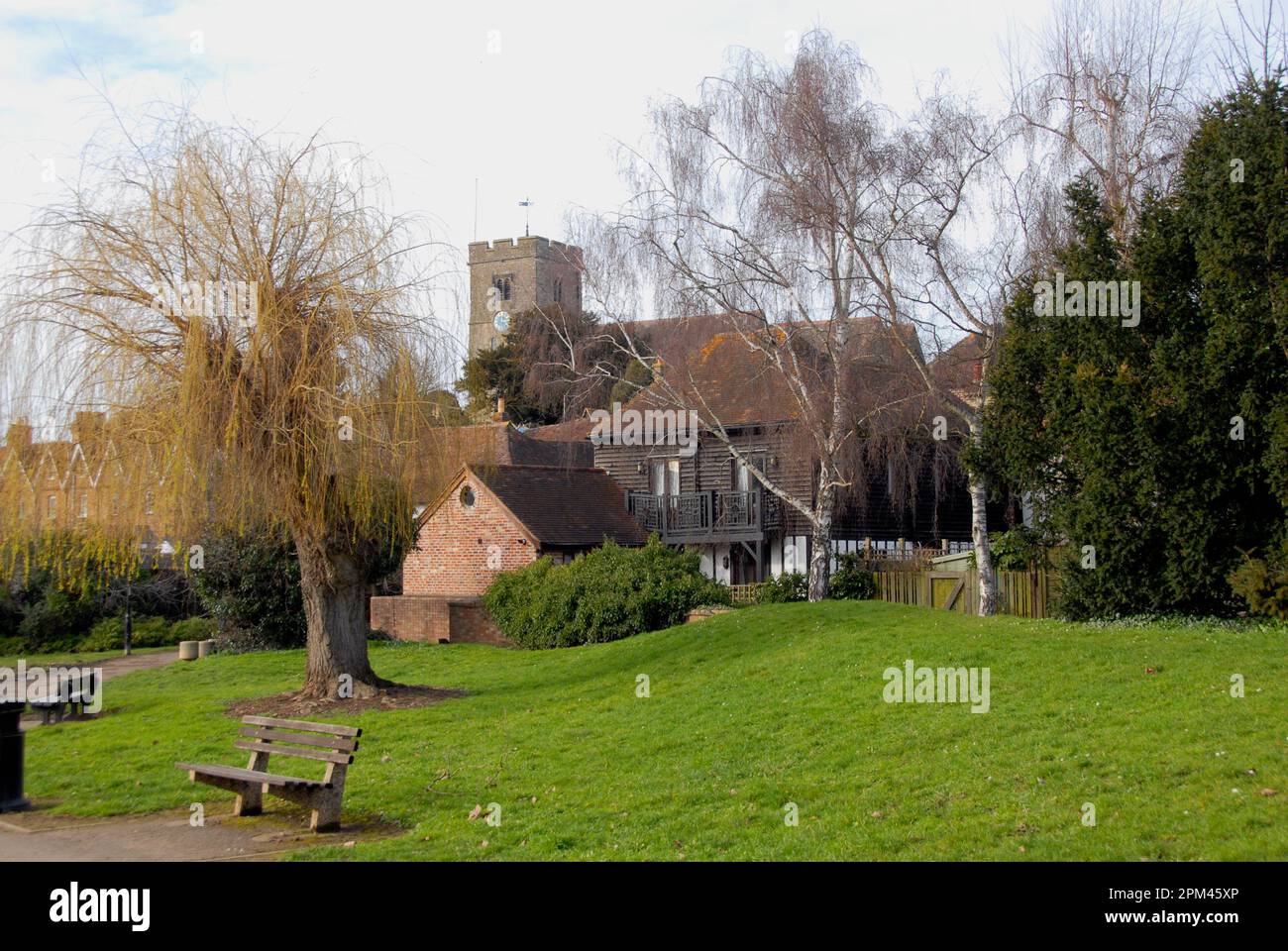 L'église paroissiale Saint-Pierre et Saint-Paul dans le village d'Aylesford, Kent, Angleterre Banque D'Images