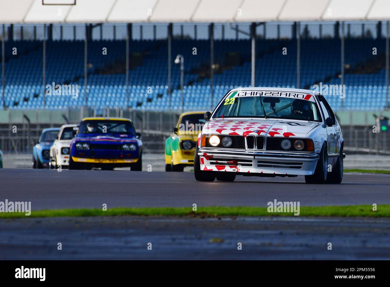 George Haynes, Tristan Judge, BMW 635 CSI, une heure de course pour une grille combinant le défi de voiture de tourisme historique, HTCC, le Trophée Tony dron pour T Banque D'Images